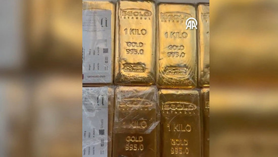 ضبط 25.5 كيلوغرام من الذهب بقيمة 179.5 مليون ليرة في تحقيق رهانات غير قانونية بإسطنبول