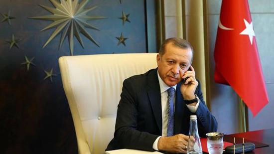 أردوغان يلتقي مع ولي العهد السعودي محمد بن سلمان