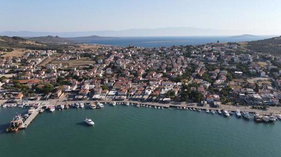 تركيا :انتعاش السياحة في منطقة أيفاليك في باليكسير  قبيل العيد