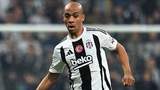 جواو ماريو يغادر بشيكتاش مجاناً وينضم إلى AEK اليوناني بعقد لموسم قابل للتمديد