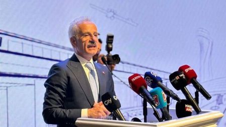 تركيا تصمم ثالث مطار على البحر وتوسّع مطار طرابزون