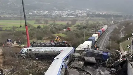 فاجعة في اسكتلندا.. سقوط عدد من الجرحى في حادثة تصادم قطارين