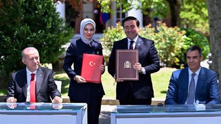  توقيع 11 اتفاقية بين تركيا وإسبانيا