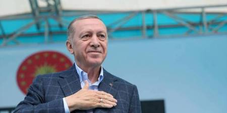 أردوغان ينتصر لمتضرري الزلازل بعد إهانتهم من أنصار المعارضة