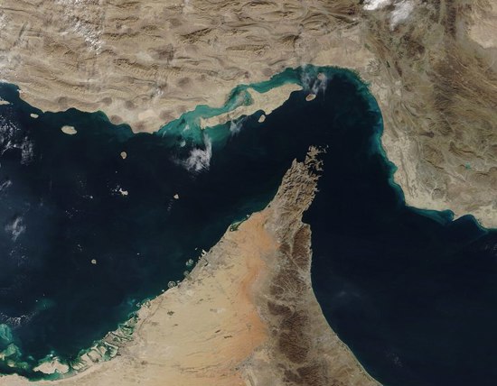 الحرس الثوري يعلن استهداف حاملة طائرات أمريكية