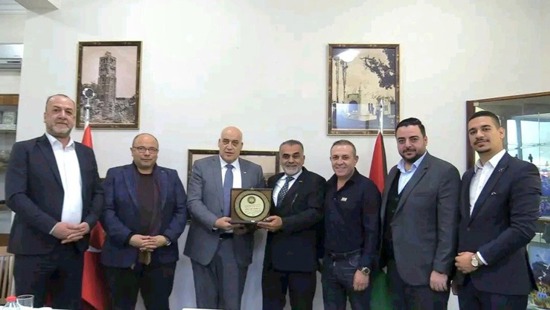 السفير الفلسطيني د. نصري أبو جيش يستقبل وفد اتحاد رجال الأعمال الفلسطيني التركي برئاسة السيد محمود الصغير السفير الفلسطيني د. نصري أبو جيش يستقبل وفد اتحاد رجال الأعمال الفلسطيني التركي برئاسة السيد محمود الصغير