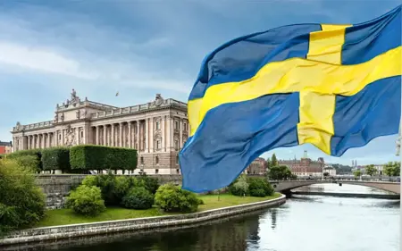 السويد تعلن إعادة النظر في تصريح إقامة لاجئ عراقي أحرق نسخة من القرآن