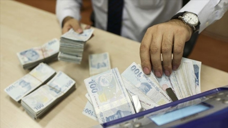 أسعار الدولار واليورو مقابل الليرة التركية اليوم في إسطنبول