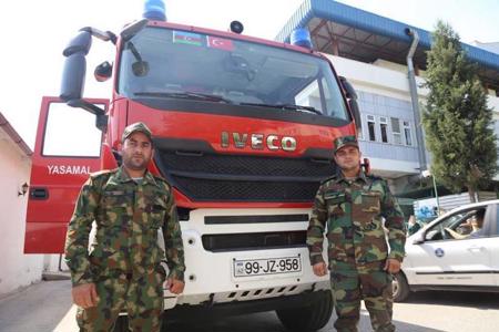 حرائق غابات تركيا.. فريق إطفاء أذربيجاني ثاني يصل إلى "موغلا"