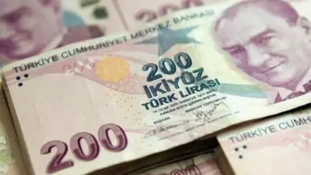 أسعار الدولار واليورو مقابل الليرة التركية اليوم في إسطنبول