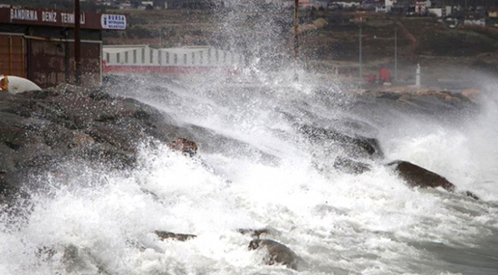 الأرصاد التركية تطالب بتوخي الحذر  من الفيضانات المفاجئة في هذه المدن