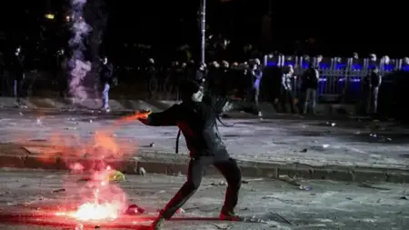 هذا ما حدث لـ 139 متهمًا شاركوا في مظاهرات غير مرخصة في إسطنبول هذا ما حدث لـ 139 متهمًا شاركوا في مظاهرات غير مرخصة في إسطنبول