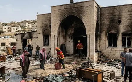 حماس: إحراق مسجدين في الضفة جريمة فاشية