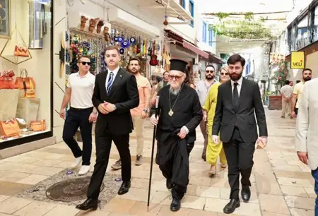 بطريرك الروم الأرثوذكس بارثولوميوس يتفقد أعمال ترميم كنيسة "آيا نيكولا" في بودروم التركية