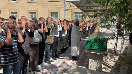مصرع شاب نتيجة ضربه بالعصا في إسبرطة التركية مصرع شاب نتيجة ضربه بالعصا في إسبرطة التركية