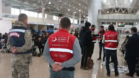 تعرف على عدد المهاجرين غير الشرعيين المُرحلين من تركيا خلال هذا العام