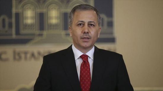 وزير الداخلية التركي يتعهد بخفض أعداد المهاجرين خلال 4 أشهر ويتخذ هذا الإجراء