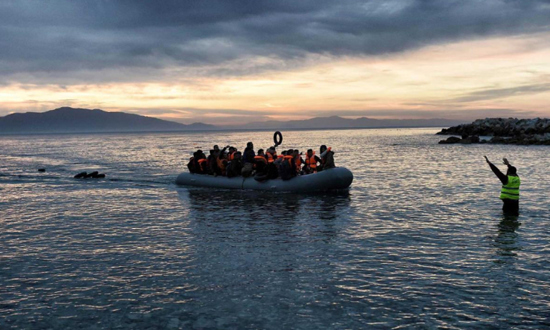 هل أجبرت تركيا مهاجرين غير شرعيين على العبور تجاه اليونان؟