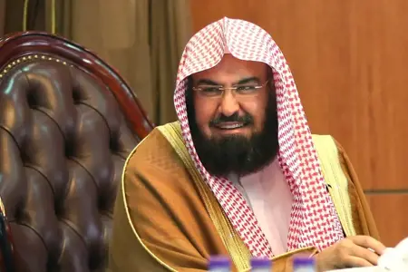 السديس:"ما يحدث في غزة فتنة وأدعو المسلمين أن لا يخوضوا فيما لا يجب الخوض فيه"