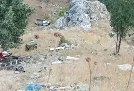 سائقٌ ينجو بالقفز من شاحنته قبل تدحرجها في هاويةٍ بارتفاع 200 متر ببنغول