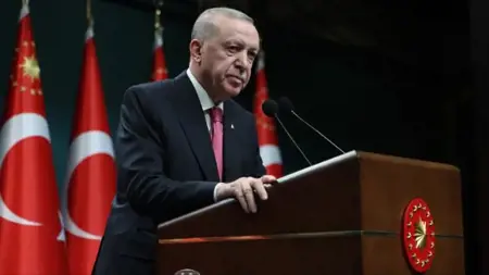 أردوغان يقدّم التعازي لعائلة شهيد