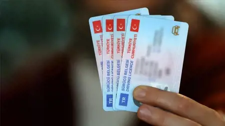 عاجل: وزير الداخلية التركي يعلن تمديد المهلة النهائية لتجديد رخص القيادة من النوع القديم 