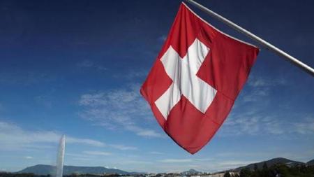 البنك الوطني السويسري يعلن عن خسارة 143 مليار دولار العام الماضي
