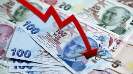 الليرة التركية تواصل الهبوط أمام الدولار الأمريكي 