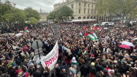 رغم حظر التظاهر.. مظاهرة حاشدة في باريس دعمًا لغزة