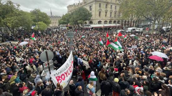 رغم حظر التظاهر.. مظاهرة حاشدة في باريس دعمًا لغزة