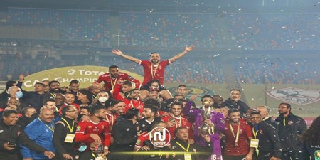 كرة قدم.. الأهلي المصري يُتوج بكأس السوبر الأفريقي