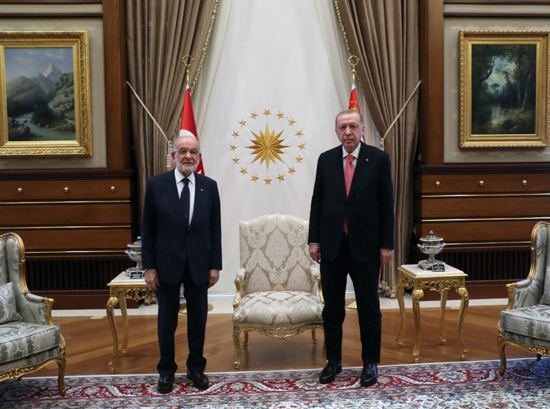 أردوغان يبحث مع رئيس حزب السعادة المعارض قضايا داخلية وإقليمية