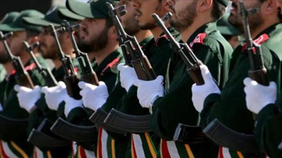 تصعيد خطير: إيران تقصف قاعدتين أمريكيتين في الأردن وتُسقط مسيّرة فوق هرمز رداً على ضربة جزيرة لارك
