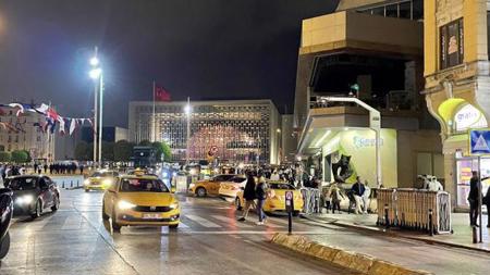 إسطنبول.. فتح ميدان تقسيم ومحيطه أمام حركة مرور السيارات