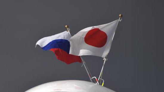 اليابان تحظر تصدير السيارات الفاخرة إلى روسيا