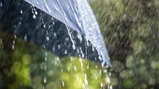 الأرصاد الجوية تحذر من الأمطار الغزيرة والرعدية في خمسة مدن