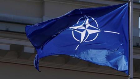 الناتو يدعو لتقديم دعم عسكري لأوكرانيا