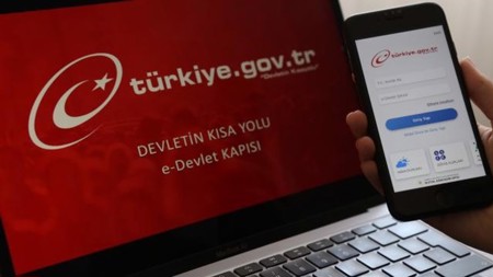 تركيا :الإعلان عن خدمة جديدة لتسهيل الوصول إلى الصيدليات المناوبة 
