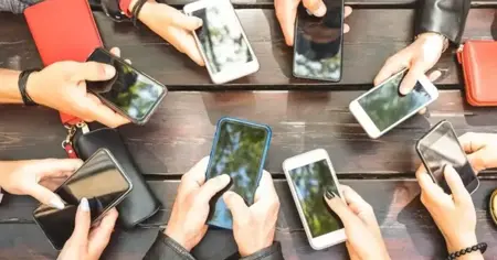 الكشف عن قائمة الهواتف المعفاة من الضرائب والتي ستباع للطلبة في تركيا