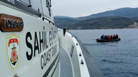 إنقاذ 24 مهاجراً غير نظامي قبالة سواحل إزمير