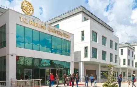 هل ترغب في دراسة الطب في تركيا؟.. جامعة البيروني تقدم لك فرصة مميزة