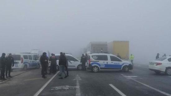 مصرع جنديين في حادث سير مروع بولاية قونية وسط تركيا