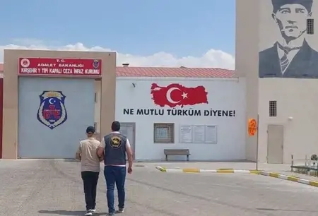 القبض على هاربٍ صدر بحقّه حكمٌ نهائيّ بالسجن 10 سنوات في قرشهير