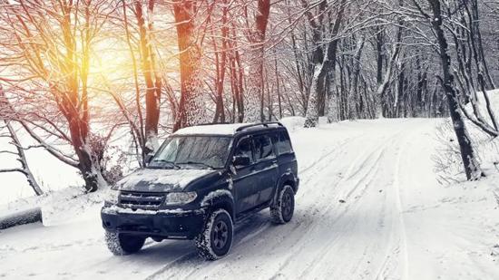 أفضل ملحقات الشتاء للسيارات حماية وراحة في البرد القارس