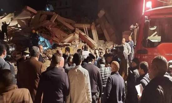 مصر.. ارتفاع ضحايا عقار جسر السويس المنهار لـ18 وفيات