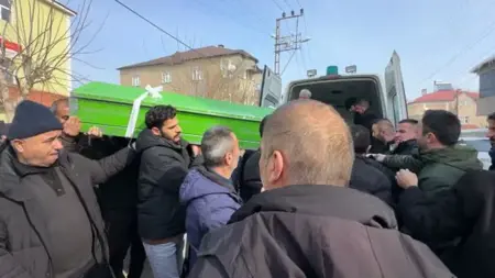 مصرع فتاة صعقاً بالكهرباء في ولاية هكاري التركية