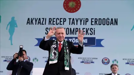 أردوغان: سنبني نسخة مطورة من حاملة طائرات "تي سي جي أناضول"