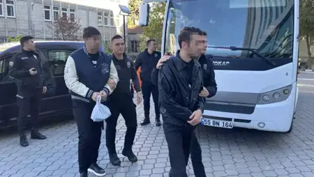 مداهمات مفاجئة.. 10 موقوفين في قضايا مراهنات