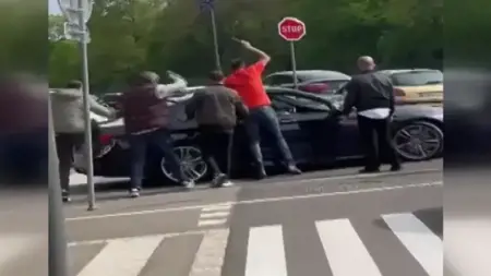 الاعتداء على سيارة لناخبين أتراك في فرنسا