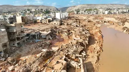مساجد ليبيا تدعو لإغاثة المتضررين من الفيضانات